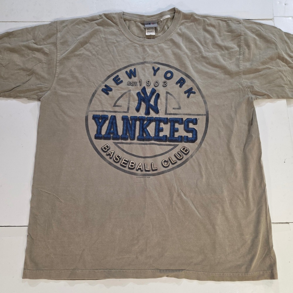 MLB New York Yankees T-Shirt Mens XL Tan Khaki Embroidered Logo VF Imagewear